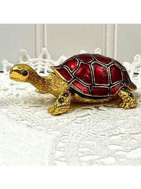 Trinket Jewelry Box Hinged Turtle Rhinestone Lid Magnetic Closure Gold Red